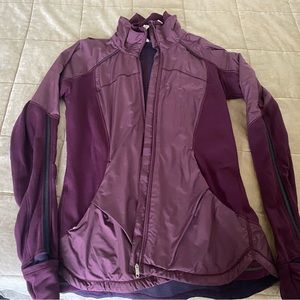 Lululemon winter running Jacket, sz 6